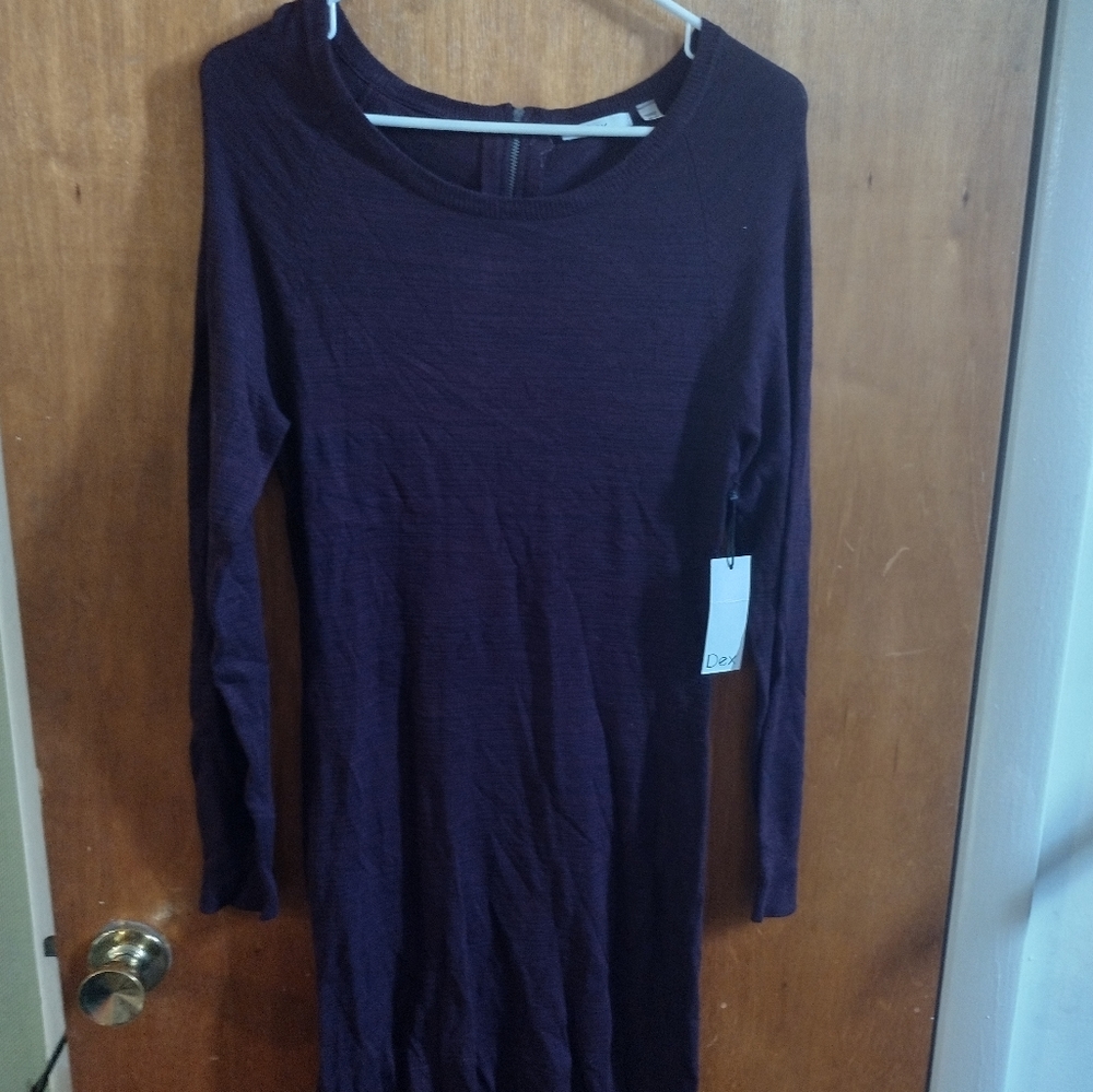 Dex clothing burgundy and black fitted sweater dress Size M